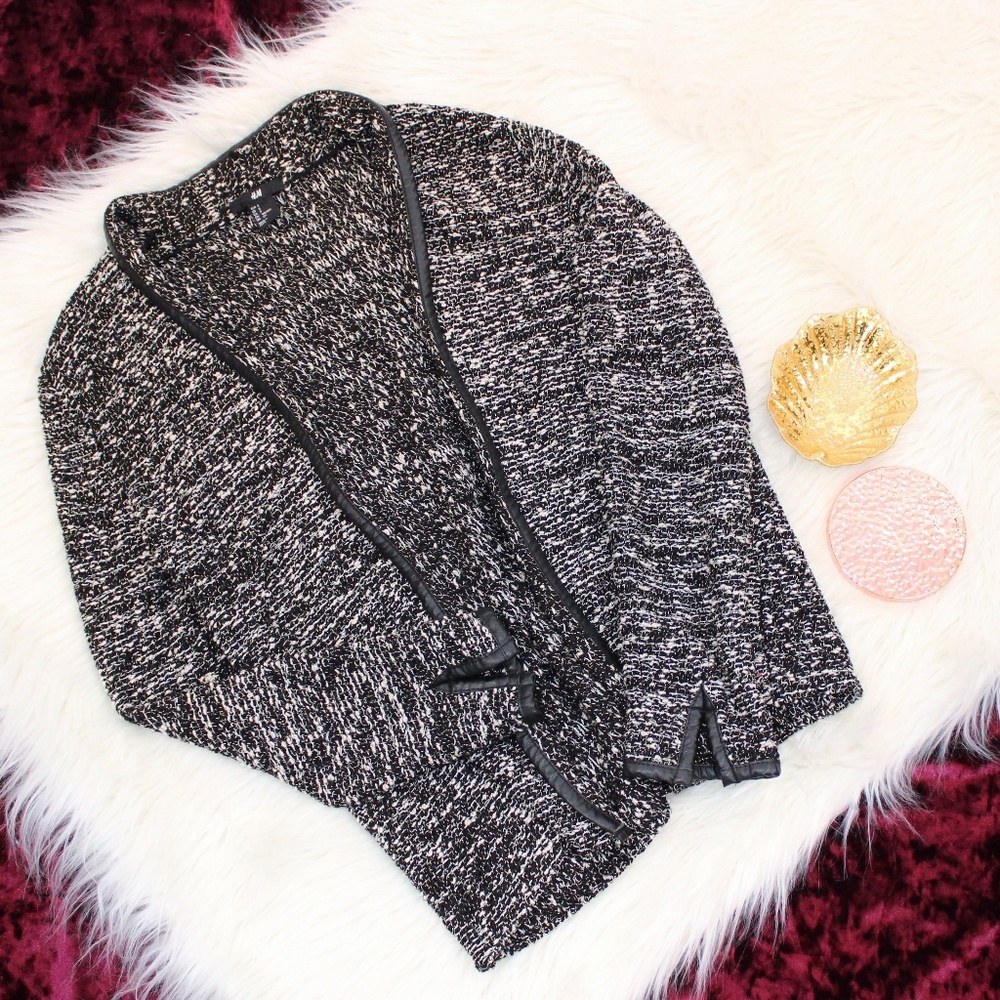 Knit Cardigan w. Leather Accents